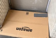 好慘!他上課遲到竟是因為「包裹卡死家門」 網見照笑翻