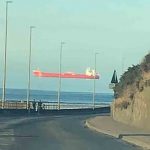 在海邊看到「漂浮輪船」以為眼花!專家驚喜喊:是真實存在!