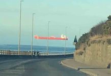 在海邊看到「漂浮輪船」以為眼花!專家驚喜喊:是真實存在!